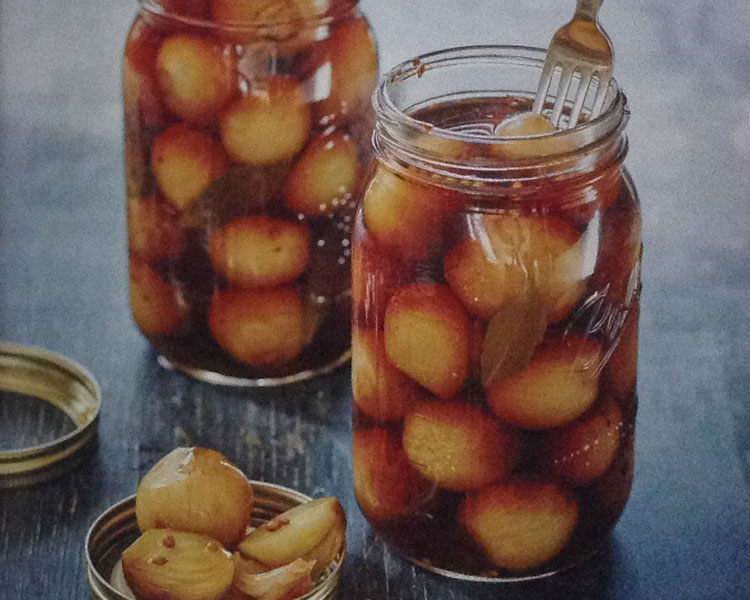 Old-Fashioned Pickled Onions